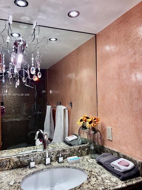 Building Photo - 1904 S Ocean Dr