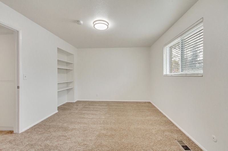 Building Photo - 2519 S 300 E