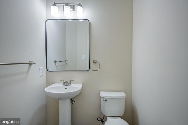 Building Photo - 7827 Crystal Brook Way