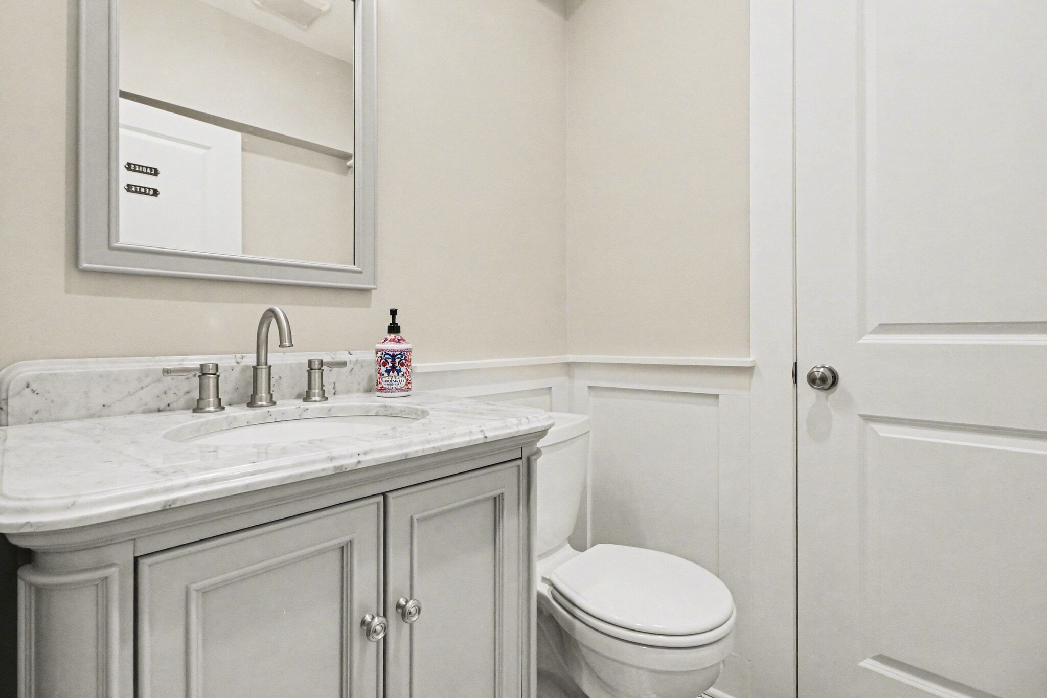 Building Photo - 3906 Hillside Dr