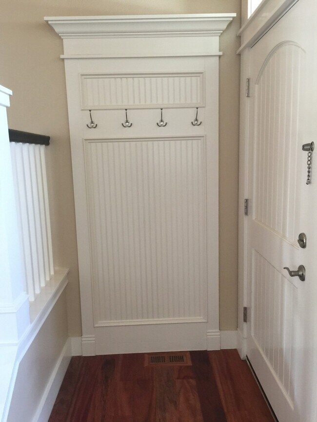 Building Photo - Very cute two story home in Boise / 3 bed,...
