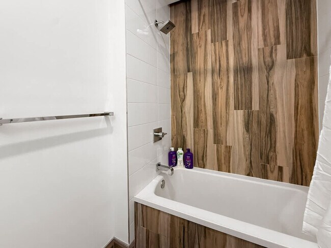 Building Photo - 120333 Germantown Ave