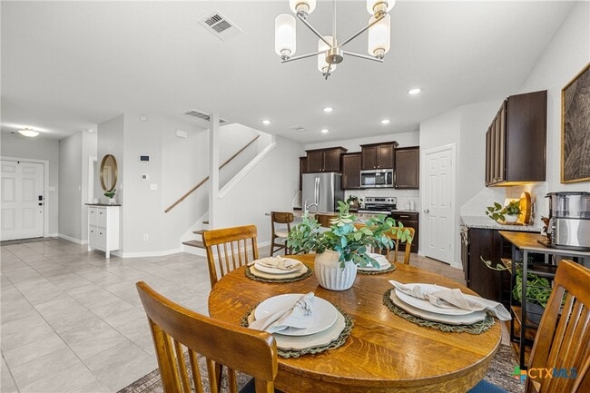 Building Photo - 8706 Hidden Oaks Dr