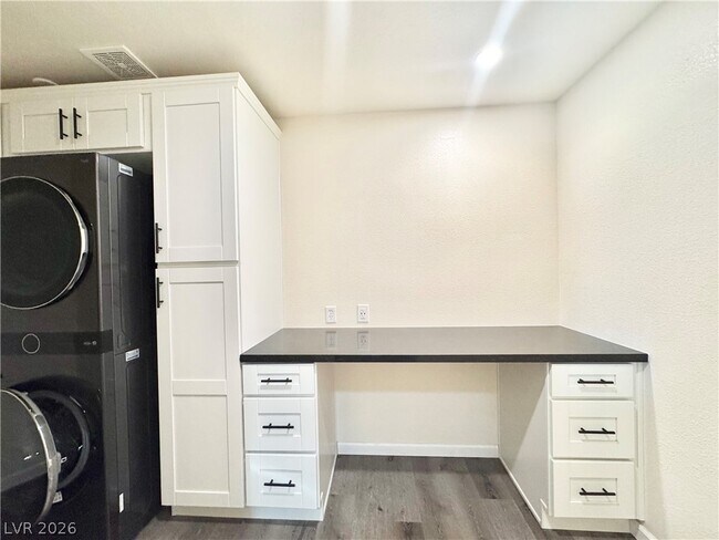 Building Photo - 5420 N Blagg Rd