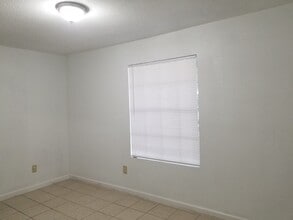Building Photo - 12231 Ormandy St
