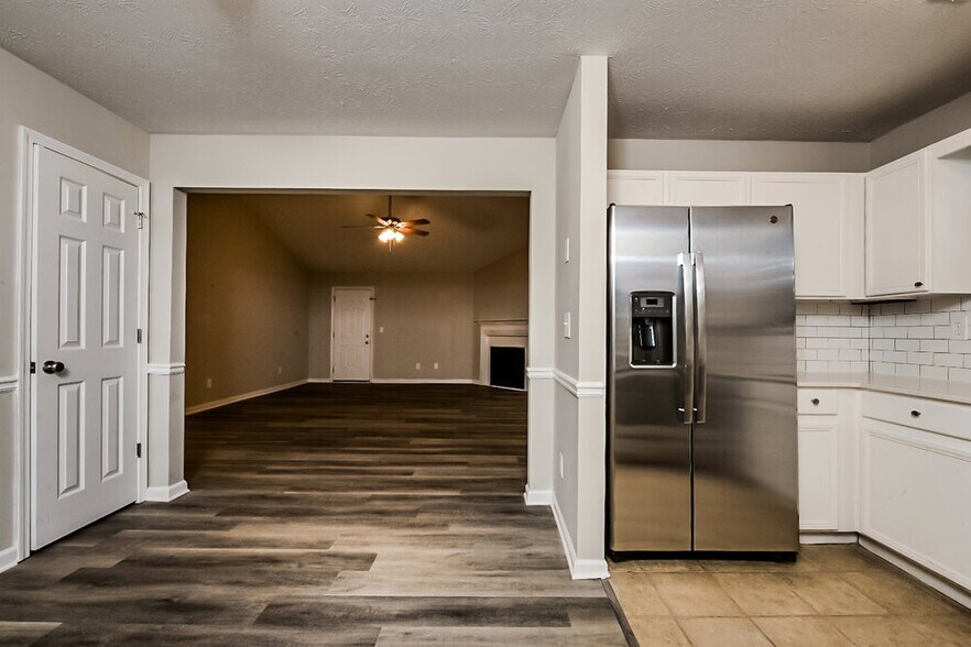 Building Photo - 1325 Carney Ct