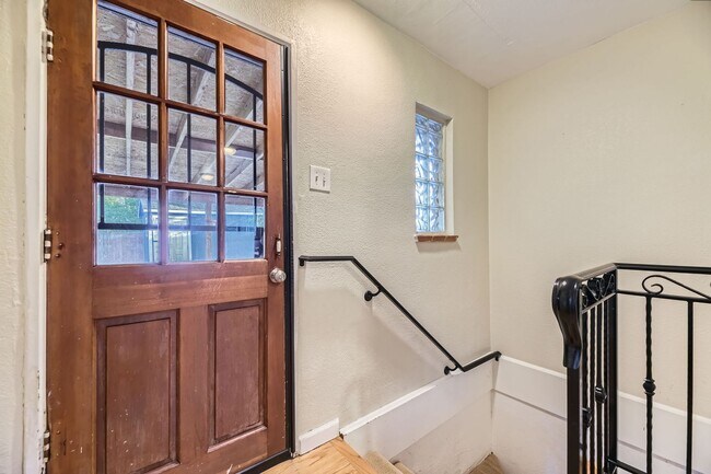 Building Photo - Spacious Home w/Large Backyard Only Blocks...