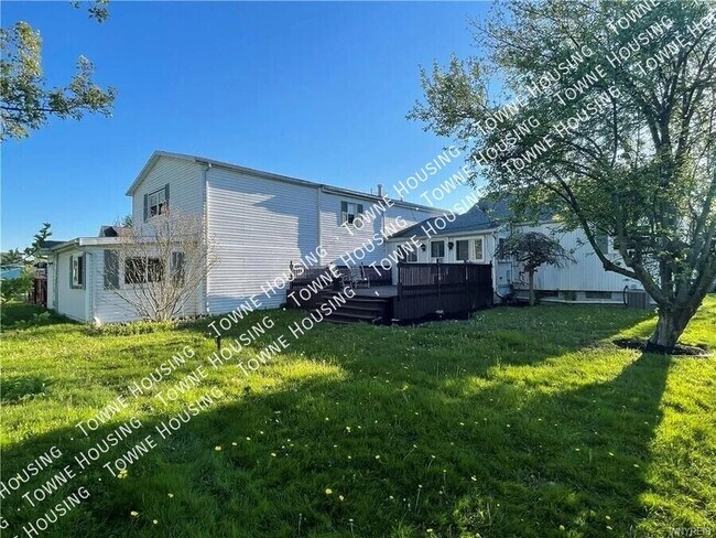 Building Photo - 191 Helen St