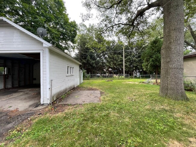 Building Photo - Two Bedroom Home in Muskegon