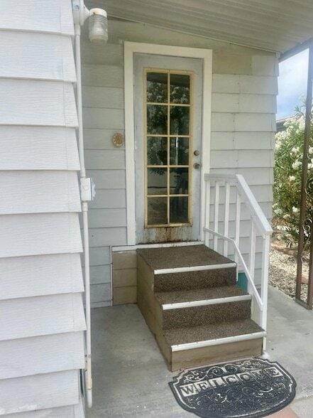 Building Photo - 14777 Palm Dr