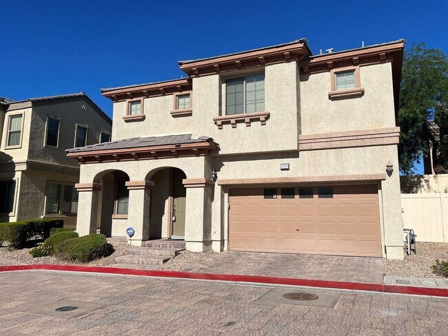 Primary Photo - 3 Bed 2.5 Bath Pecos and Washburn