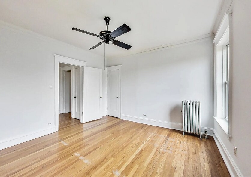 Building Photo - 5600 S Blackstone Ave