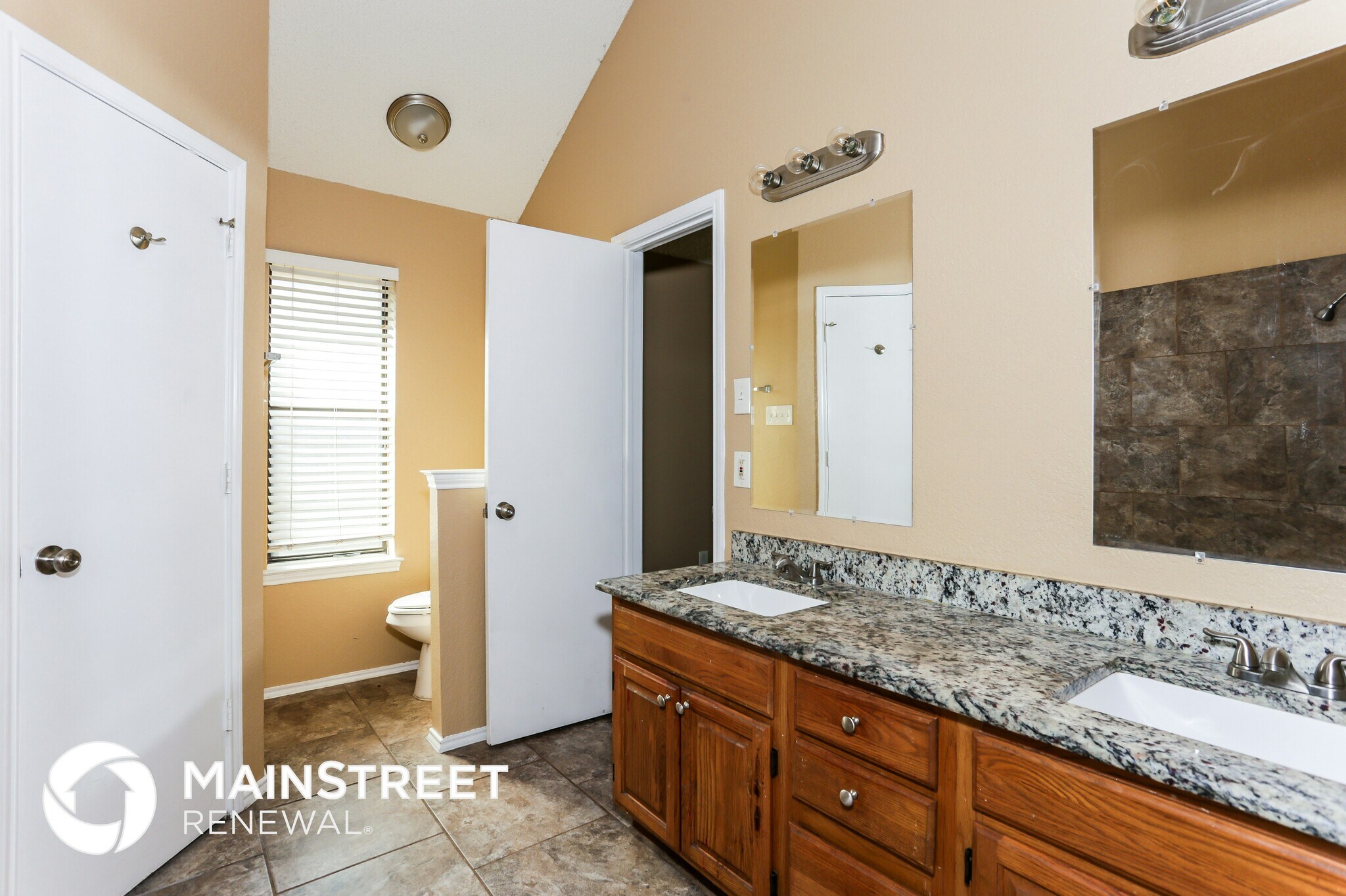 Building Photo - 1632 Hunting Green Dr