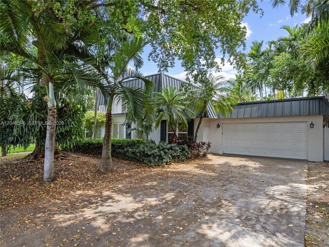 Building Photo - 651 S Mashta Dr
