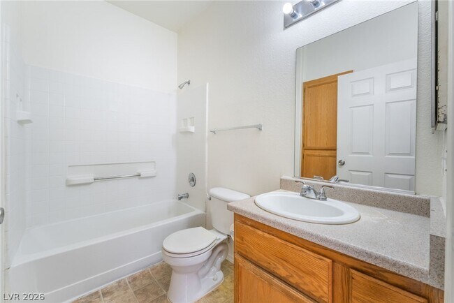 Building Photo - 4730 E Craig Rd