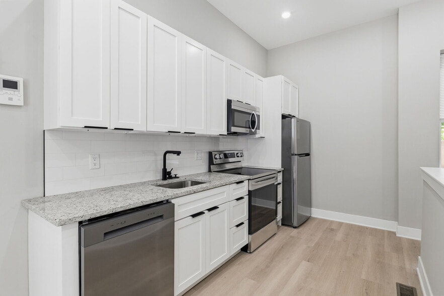 Building Photo - 856 N 19th St