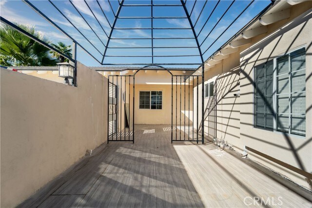 Building Photo - 21711 Mulholland Dr