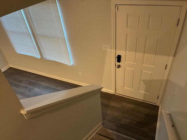 Building Photo - 105 S Osprey Ct