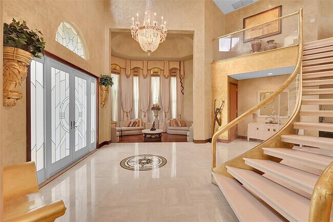 Building Photo - 4200 Coral Hills Dr