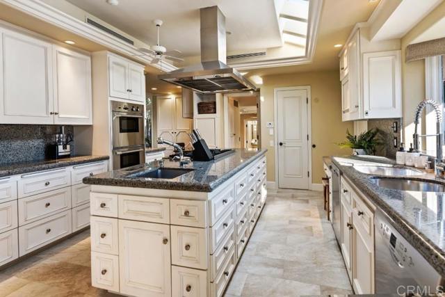 Building Photo - 8405 El Paseo Grande