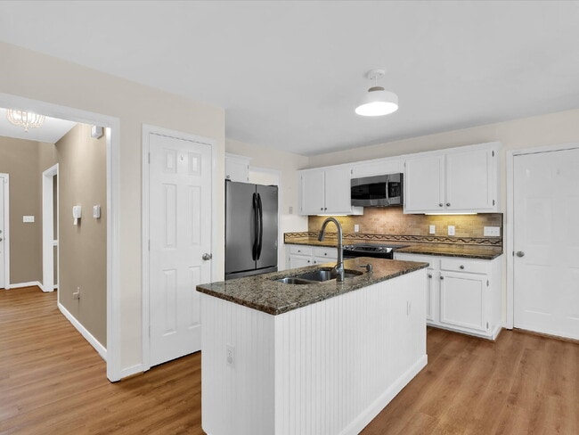 Building Photo - 2409 Eagles View Pl