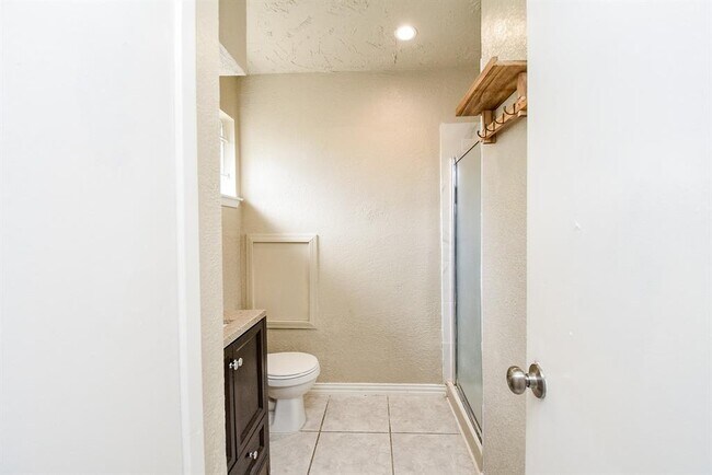 Building Photo - 15222 Morning Dove Dr