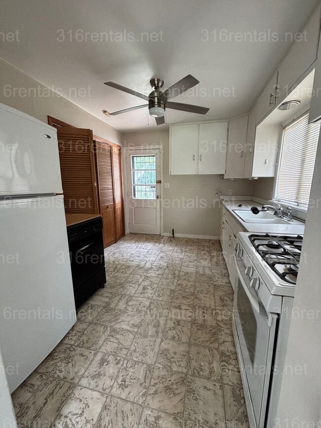 Building Photo - 1423 Terrace Dr