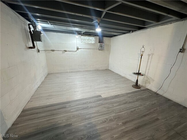 Building Photo - 2758 Newbern Cir