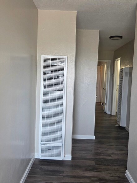 Building Photo - 25684 Spring Dr
