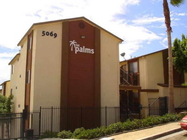 Building Photo - The Palms