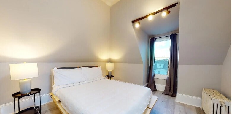 Building Photo - 28 Sumner St