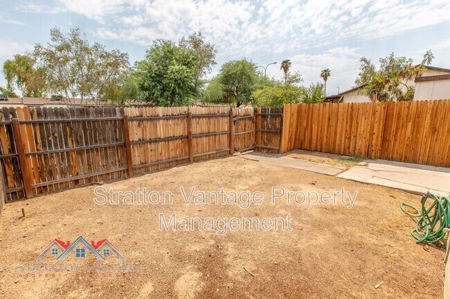 Building Photo - 3120 N 67th Ln