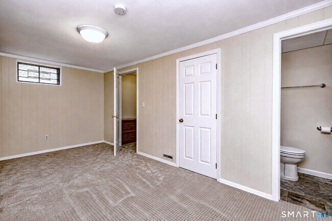 Building Photo - 106 Ferry Ct