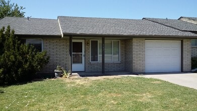 Building Photo - 48th Ave 3br 2ba w/garage