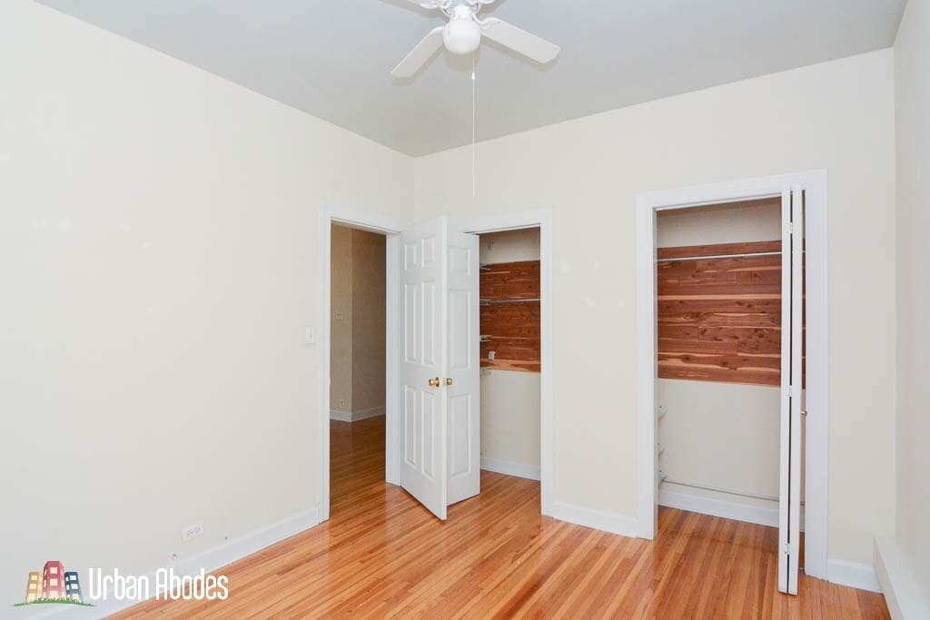 Building Photo - 3723 N Pine Grove Ave