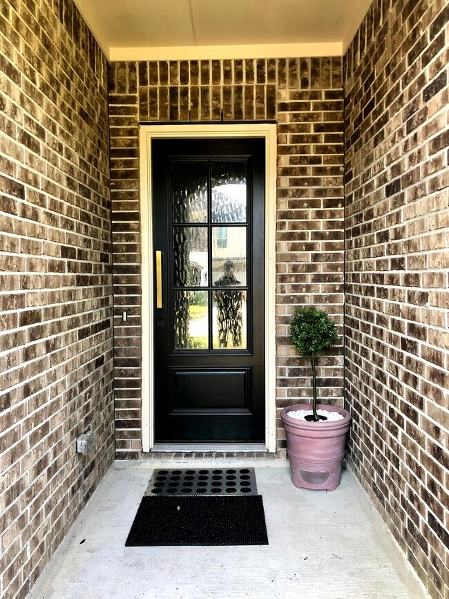 Building Photo - 21445 Lambeth Ridge Ln