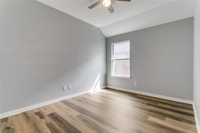 Building Photo - 815 Creekside Dr