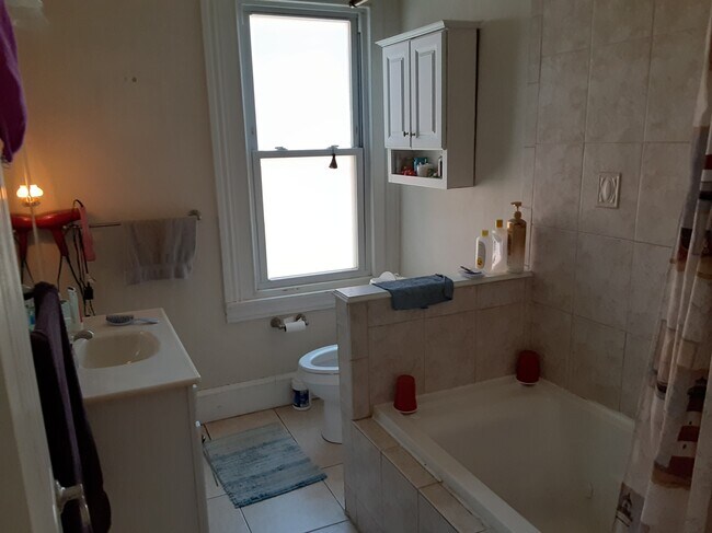 bathroom - 210 W Montgomery Ave