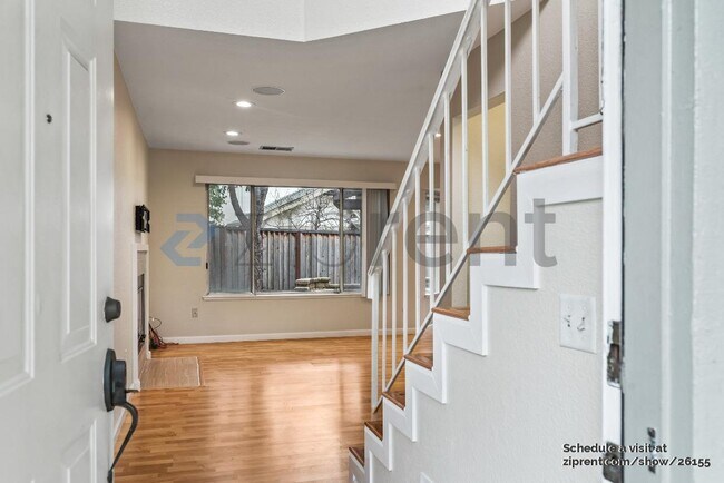 Building Photo - 6125 Linford Terrace