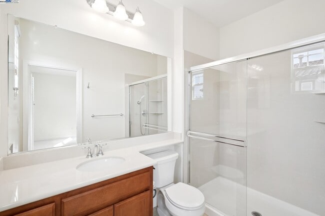 Building Photo - 454 Bengali Ct