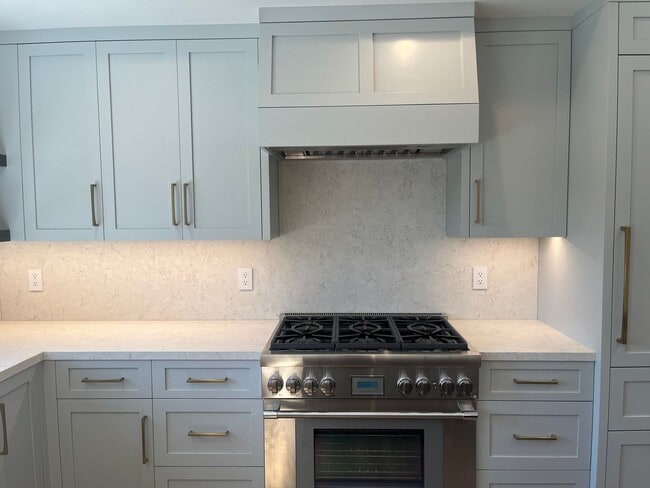 Building Photo - Completely Remodeled Home in Prime Los Gat...