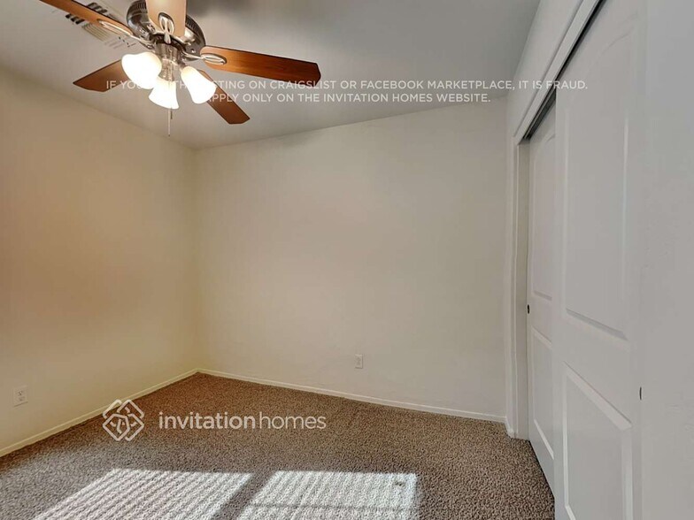 Building Photo - 1171 N 163rd Dr