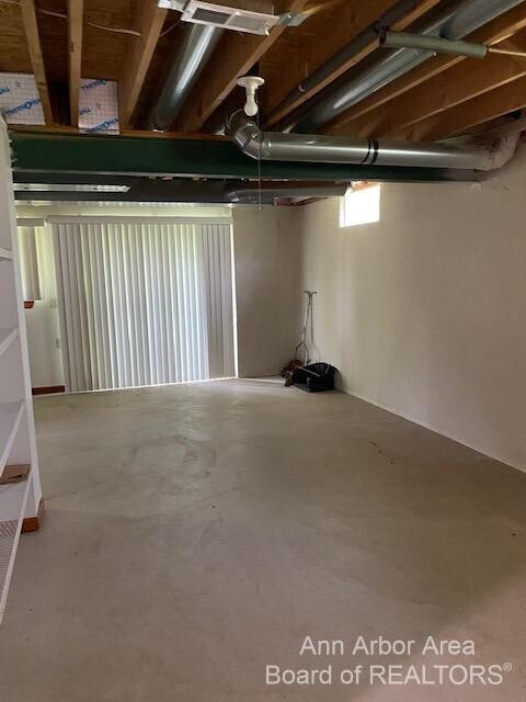 Building Photo - 3144 Dunwoodie Rd