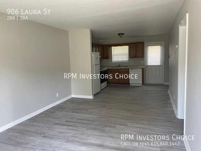 Building Photo - 906 Laura St