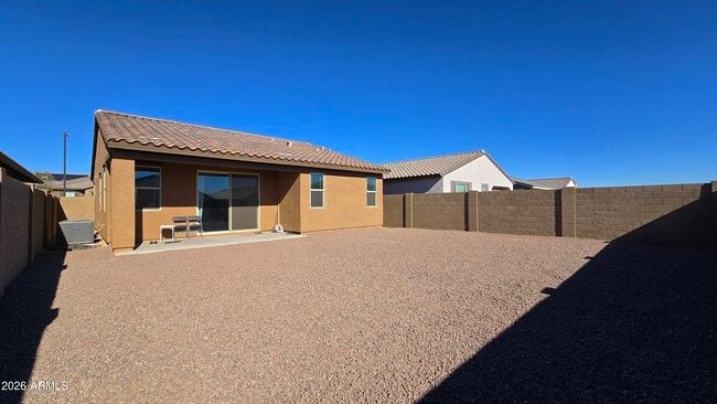 Building Photo - 16839 W Evergreen Rd