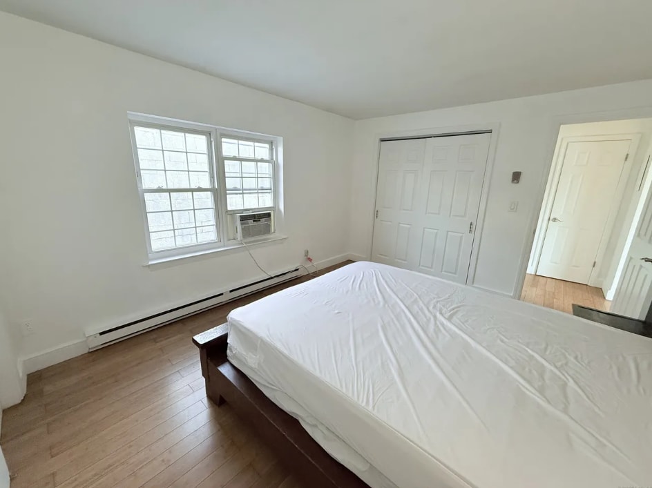 Building Photo - 8 Wardwell St