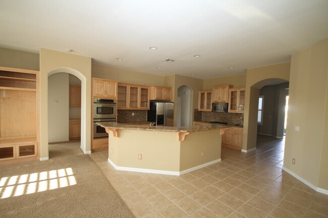 Building Photo - 4 Bed| 2.5 Bath | 2170SF | 2 Car Garage | Single Story | Tenant pays $175 monthly for WS&G