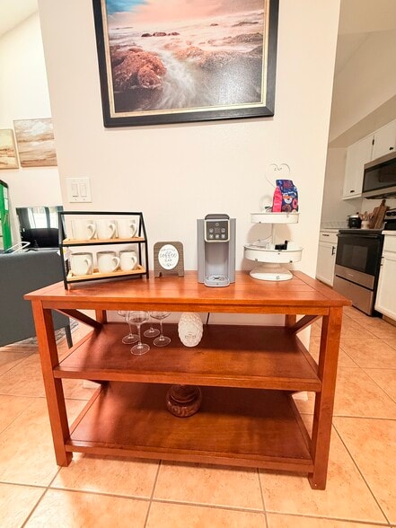 Building Photo - 387 Knox McRae Dr