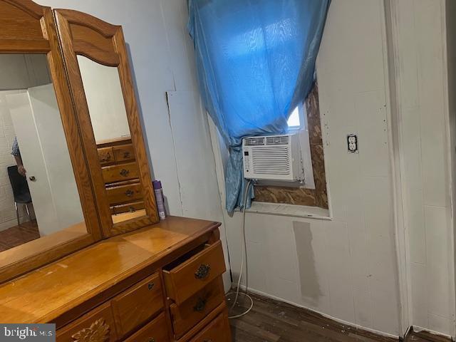 Building Photo - 5005 Jackson St