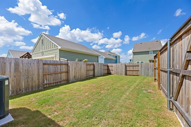 Building Photo - 207 Cherry Blossom Ln